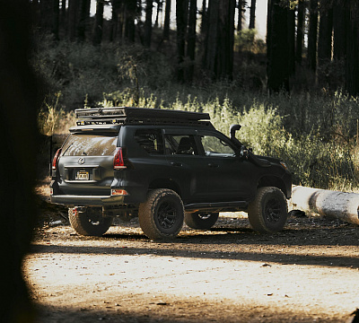 Фото дисков Black Rhino DIAMONDBACK на Lexus GX II