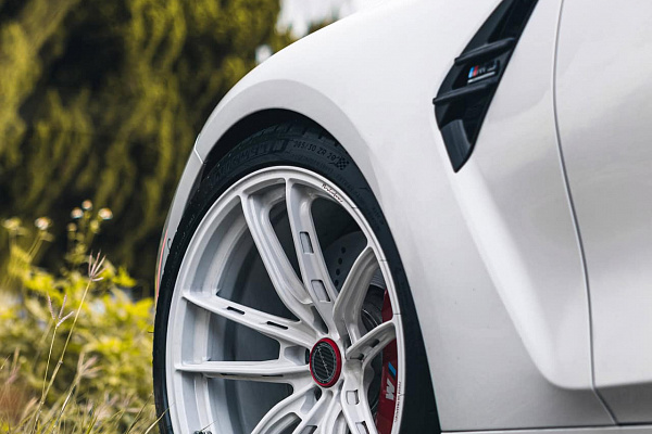 Фото дисков Brixton Forged FDE03 Белый глянец на BMW 3/M3 (G2x/G80)