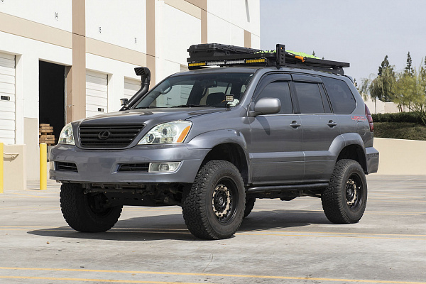 Фото дисков Black Rhino ARSENAL  на Lexus GX II