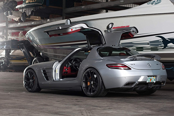 Фото дисков HRE P101 Черный глянец на Mercedes-Benz SLS AMG