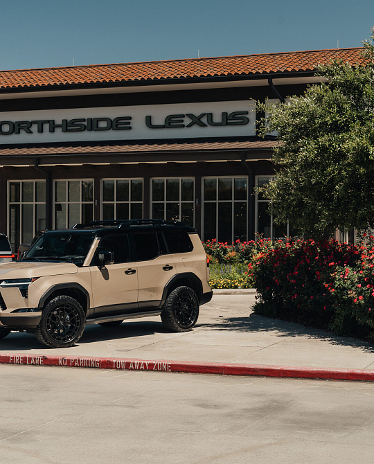 Фото дисков HFX-1 (6-Lug) Черный глянец на Lexus GX III