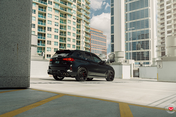 Фото дисков Vossen EVO-4 Черный глянец на BMW X5/X5 M (G05/G18/F95)