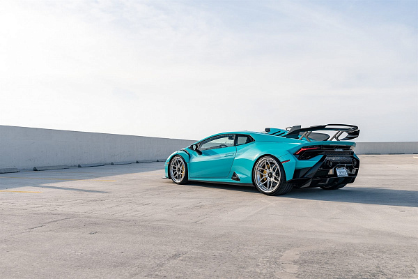 Фото дисков Anrky AN36 Полированный лак на Lamborghini Huracan