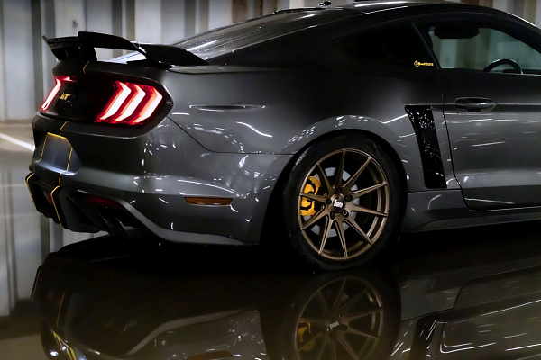 Фото дисков Bola CSR Сатиновая бронза на Ford Mustang VI