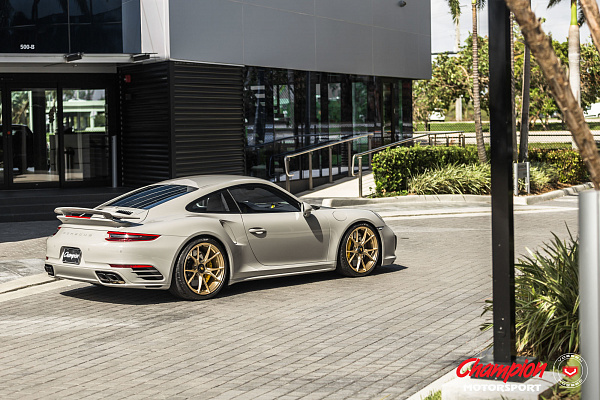 Фото дисков Vossen RS74 Глянцевое золото на Porsche 911 VII