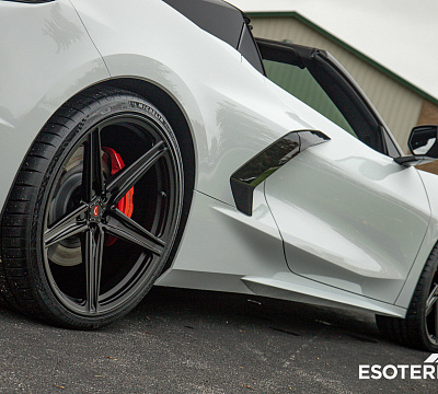 Фото дисков Vossen M-X5 на Chevrolet Corvette C8
