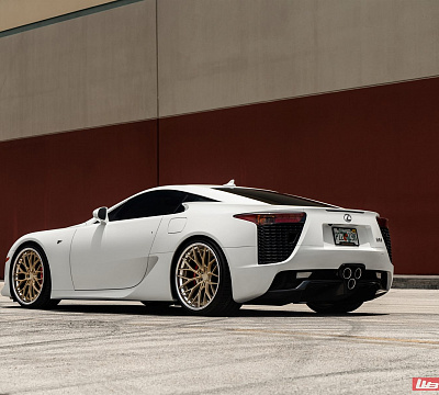 Фото дисков Anrky AN30 на Lexus LFA