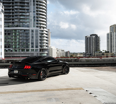 Фото дисков Vossen M-X2 на Ford Mustang VI