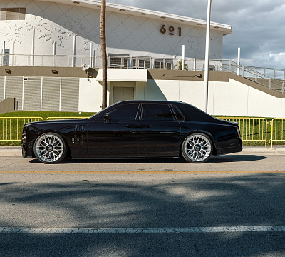 Фото дисков Anrky RF-277 на Rolls-Royce Phantom