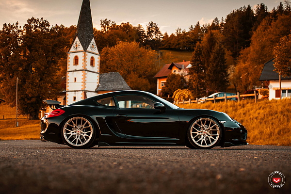 Фото дисков Vossen M-X3 Глянцевая медь на Porsche Cayman II