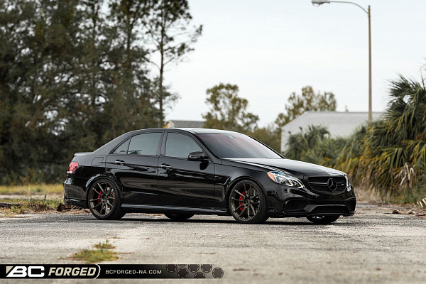 Фото дисков BC Forged EH172 Глянцевый темный лак на Mercedes-Benz E-Class (W212, S212, C207)
