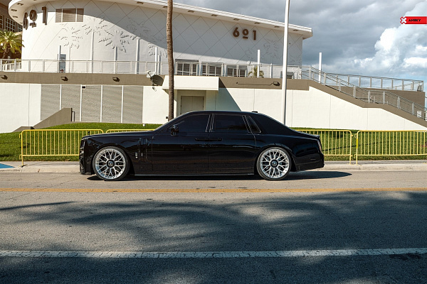Фото дисков Anrky RF-277 Глянцевый лак на Rolls-Royce Phantom