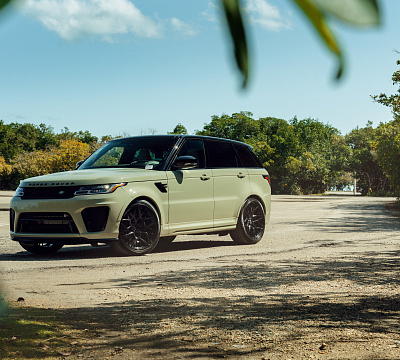 Фото дисков Vossen UV-1 на Land Rover Range Rover Sport II