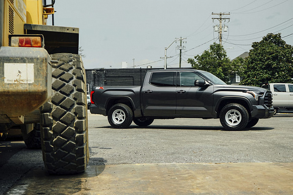Toyota Tundra III