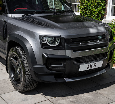 Фото дисков Kahn Mondial Heavy Duty RS на Land Rover Defender II