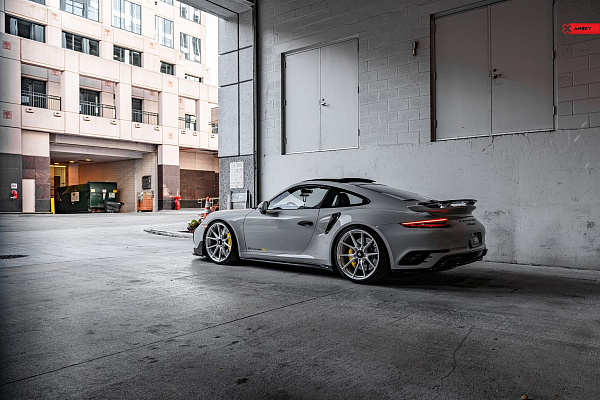 Фото дисков Anrky AN12 Глянцевый лак на Porsche 911 VII