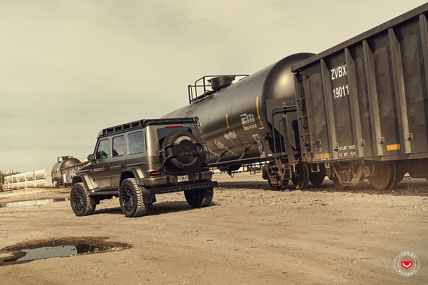 Фото дисков Vossen LC3-01 Черный глянец на Mercedes-Benz G-Class III