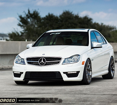 Фото дисков BC Forged RZ05 на Mercedes-Benz C-Class (W204)