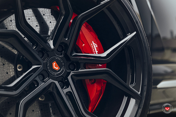 Фото дисков Vossen EVO-3 Черный глянец на Lamborghini Urus