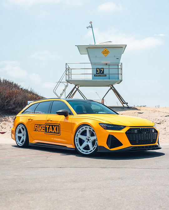 Фото дисков TR05 AERO1 Белый глянец на Audi A/RS 6 (C8)
