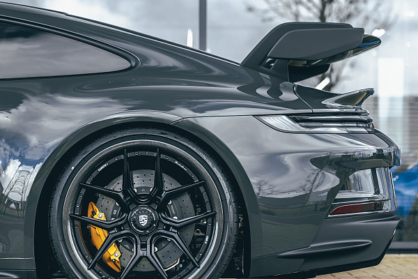Фото дисков Brixton Forged CM5-R Черный сатин на Porsche 911 VIII