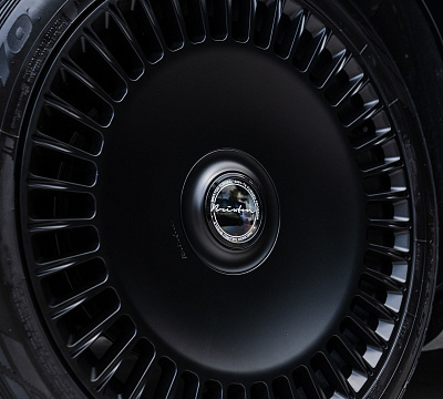 Фото дисков Brixton Forged LX16 на Cadillac Escalade V