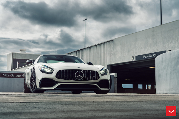 Фото дисков Vossen HF-4T Черный глянец на Mercedes-Benz AMG GT I