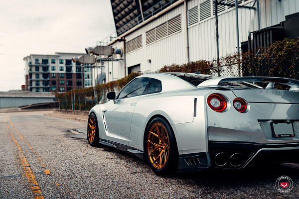 Фото дисков Vossen S21-01 Глянцевая темная медь на Nissan GT-R