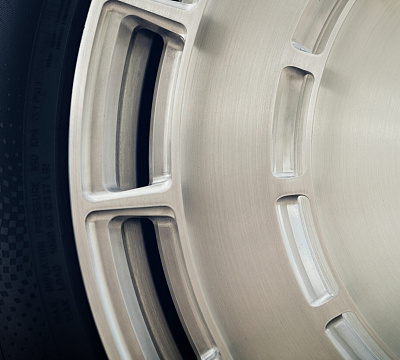 Фото дисков Vossen LC3-11 на Land Rover Range Rover V