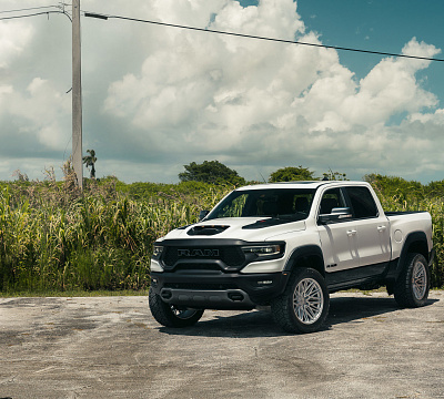 Фото дисков Vossen HF6-5 на Ram 1500 V