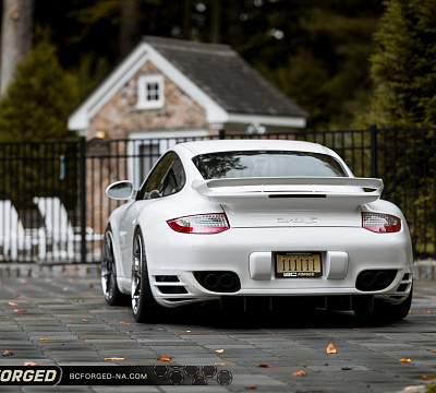 Фото дисков BC Forged HCS21 на Porsche 911 VI