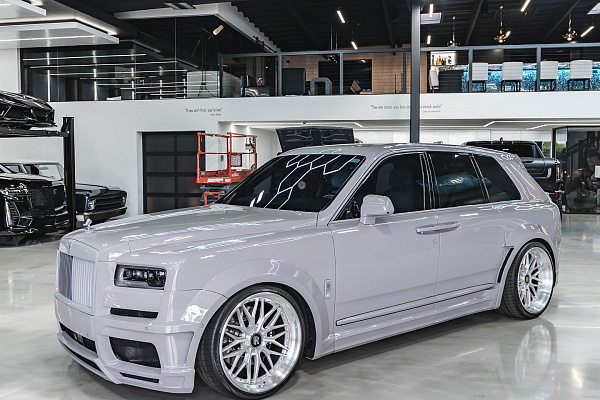 Фото дисков Anrky RS1 Глянцевый лак на Rolls-Royce Cullinan