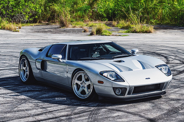 Фото дисков Strasse Wheels S5 Track Глянцевый лак на Ford GT I