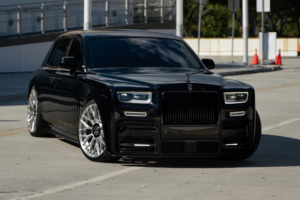Фото дисков Anrky RF-277 Глянцевый лак на Rolls-Royce Phantom