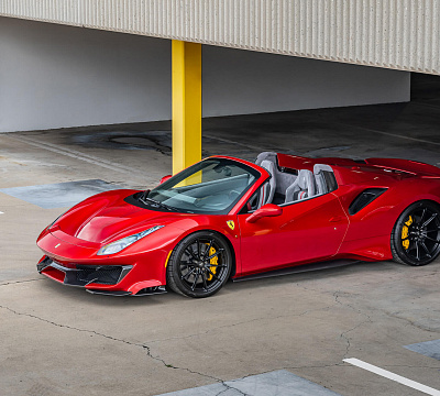 Фото дисков HRE P104SC на Ferrari 488