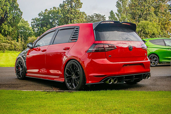 Volkswagen Golf R VII