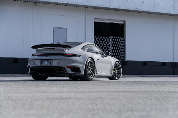 Фото дисков Strasse Wheels SV5 Deep Concave Duoblock Глянцевый тонированный лак на Porsche 911 VIII