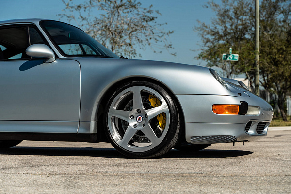 Фото дисков HRE 305M Глянцевый лак на Porsche 911 IV