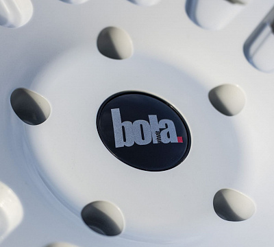 Bola B21