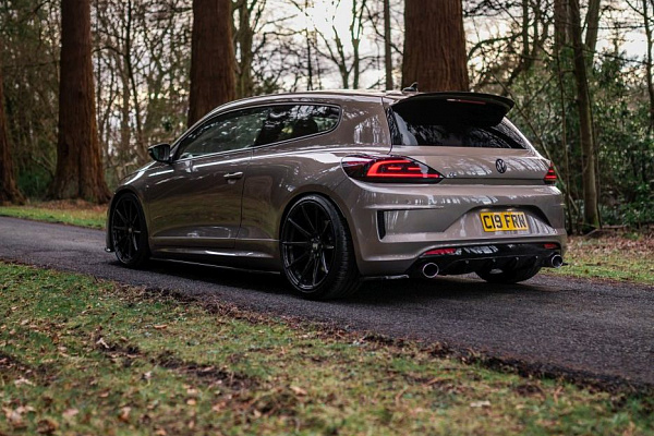 Фото дисков Bola CSR Черный глянец на Volkswagen Scirocco III