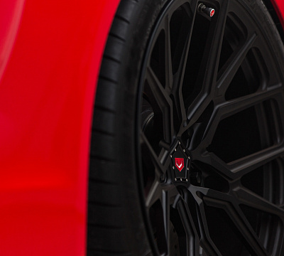 Фото дисков Vossen M-X3 на Porsche Cayman II