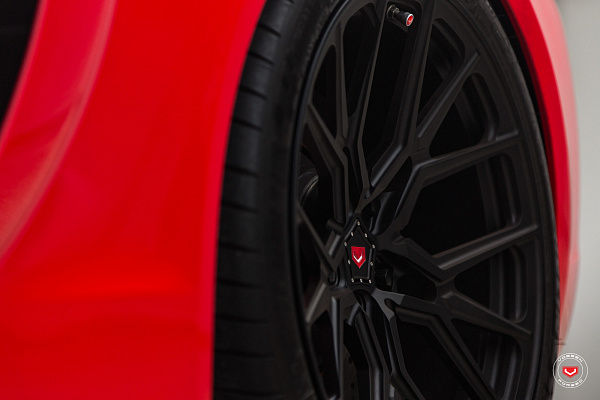 Фото дисков Vossen M-X3 Черный сатин на Porsche Cayman II
