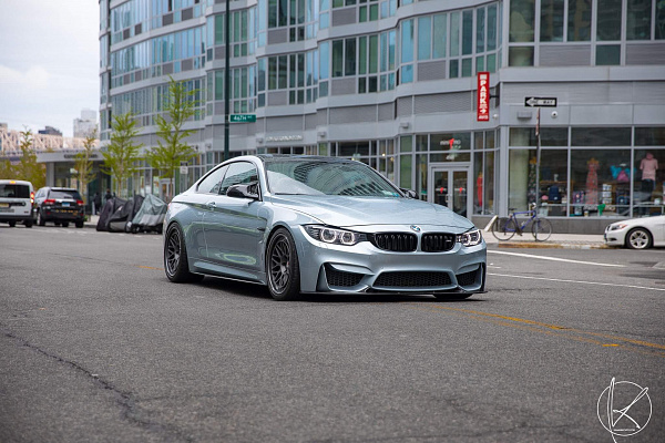 Фото дисков HRE 300 Сатиновый графит на BMW 4/M4 (F32/F82)