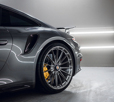 Фото дисков HRE P103 на Porsche 911 VIII