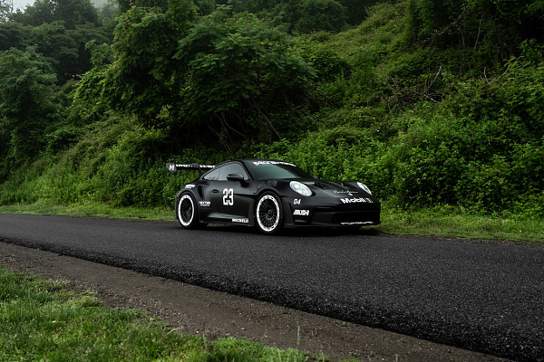 Фото дисков Brixton Forged TR11 AERO1 Черный глянец на Porsche 911 VIII
