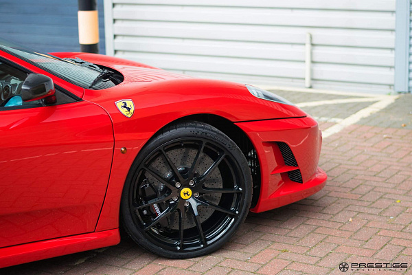 Фото дисков HRE P104 Черный глянец на Ferrari F430