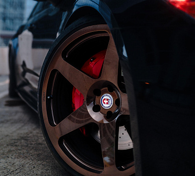 Фото дисков HRE 305M на Audi A/RS 6 (C8)