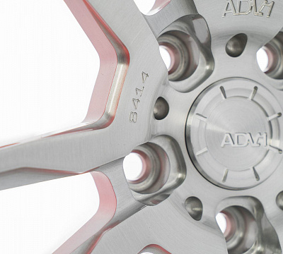 ADV.1 ADV5.3 M.V2 CS