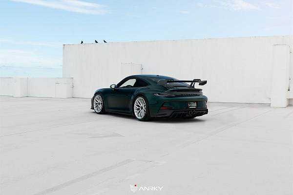Фото дисков Anrky AN10 Глянцевый лак на Porsche 911 VIII