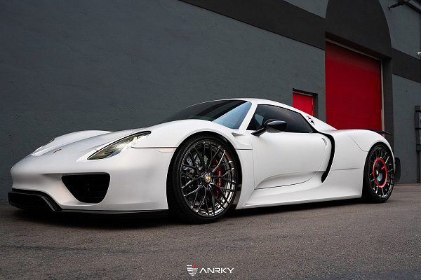 Фото дисков Anrky AN20 Aerosport Черный глянец на Porsche 918 Spyder